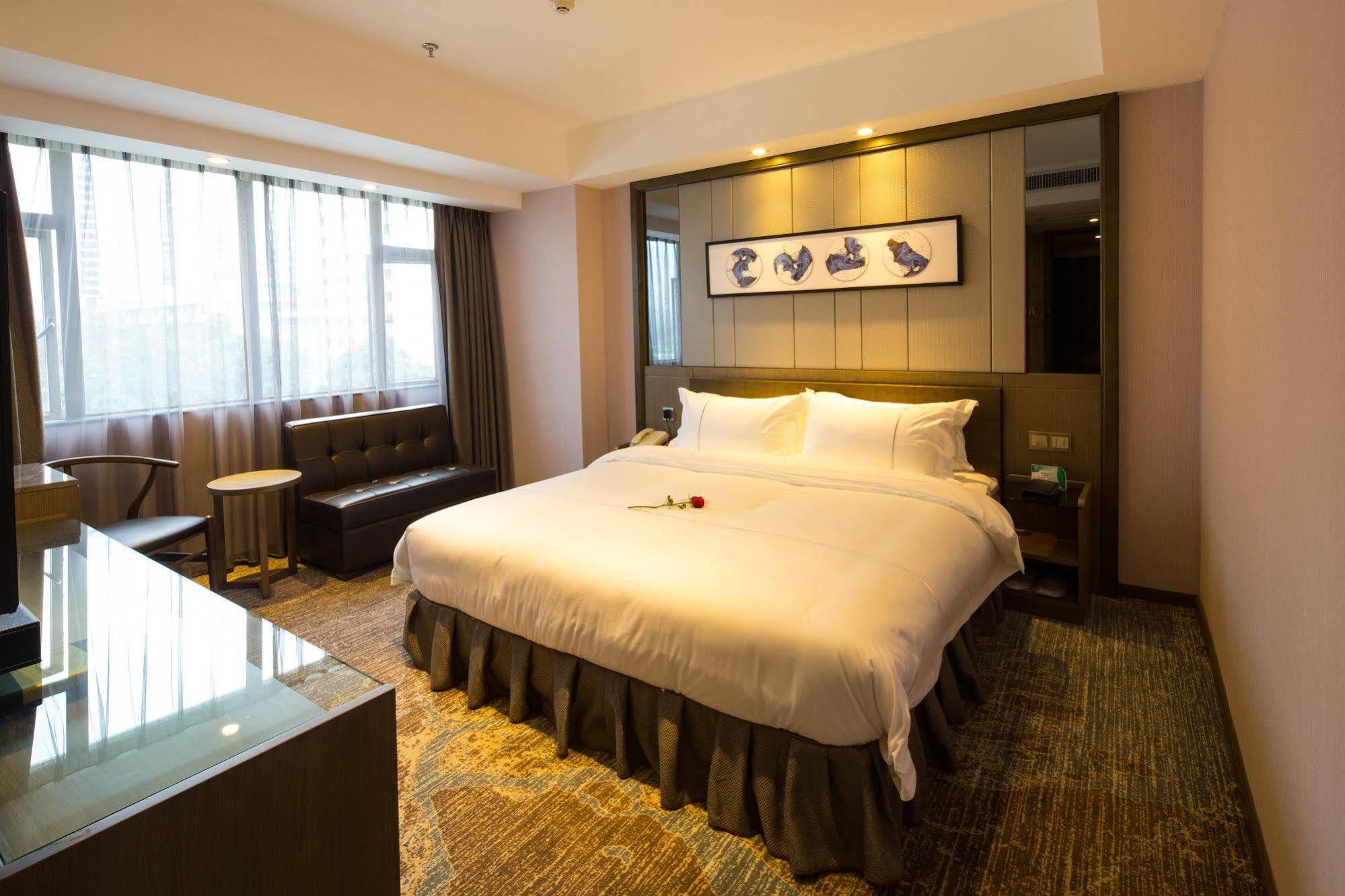 Lnsail Hotel Shenzhen Luohu Port Railway Station Kültér fotó