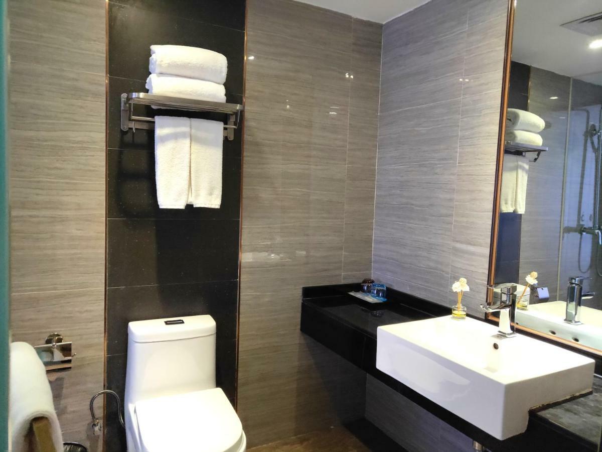 Lnsail Hotel Shenzhen Luohu Port Railway Station Kültér fotó
